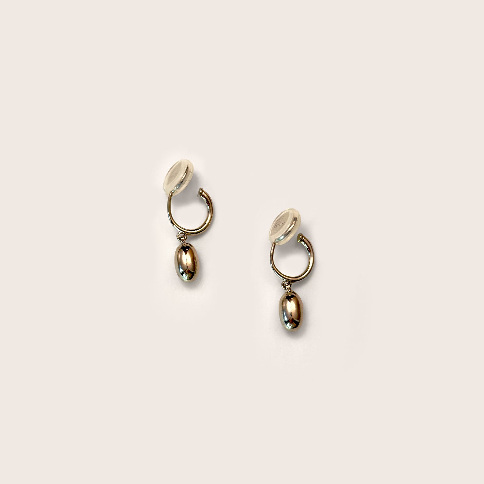 FLOW Clip-On Drop Earrings
