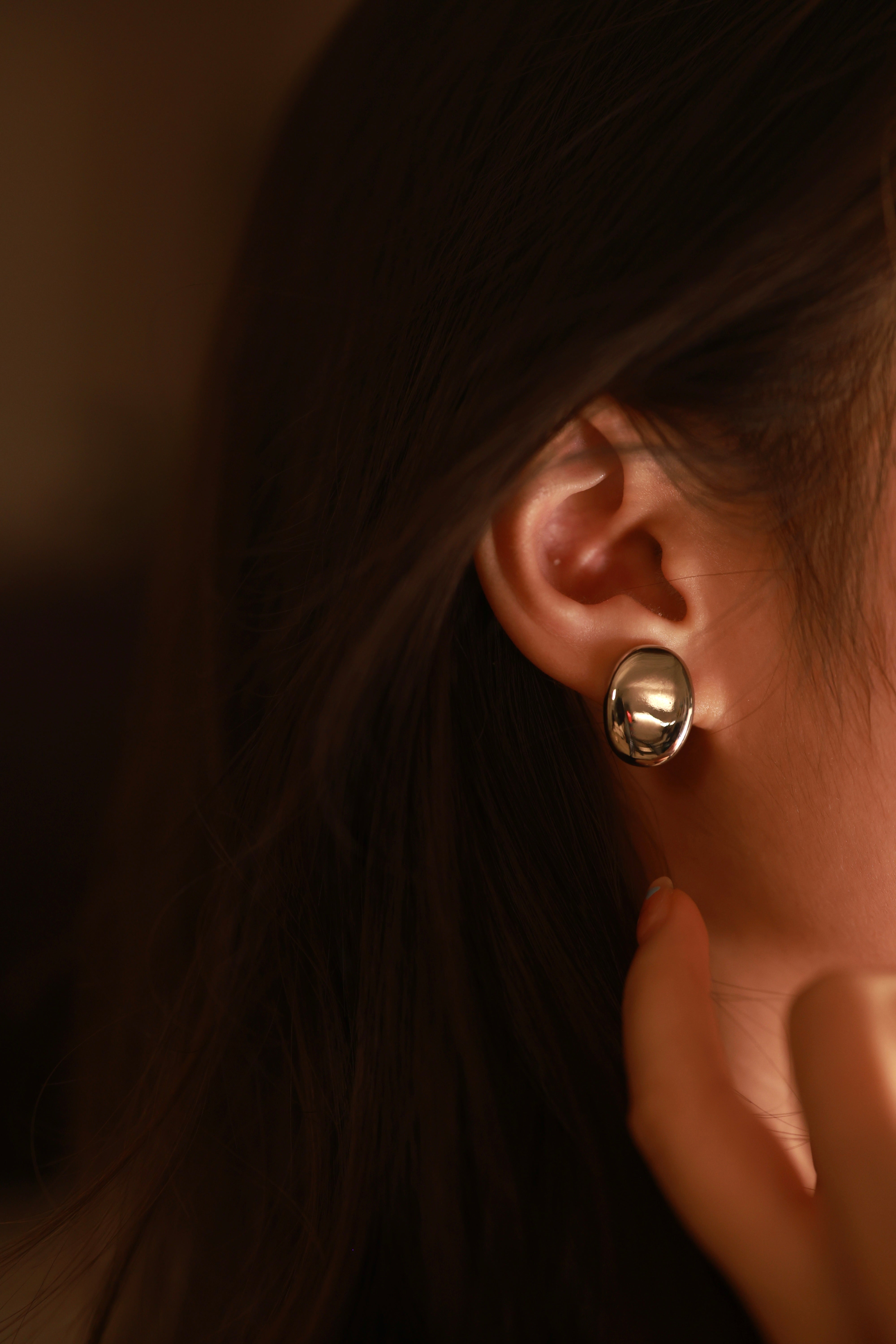 Luna Oval Silver Clip